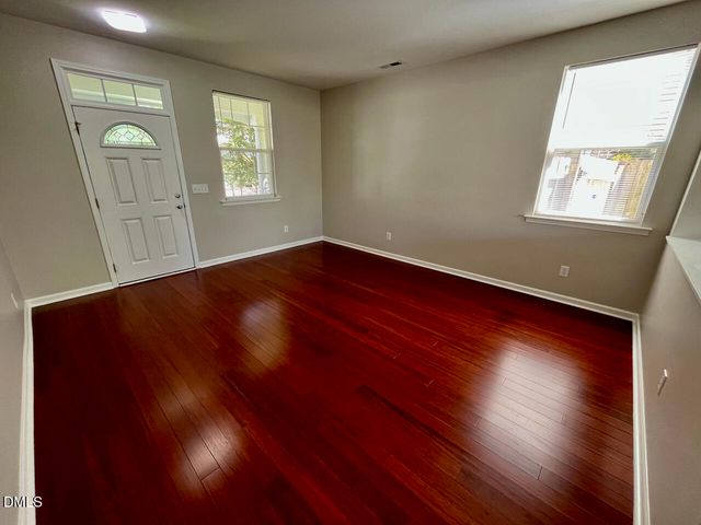 2932 Glade Aster Court, Raleigh, NC 27604