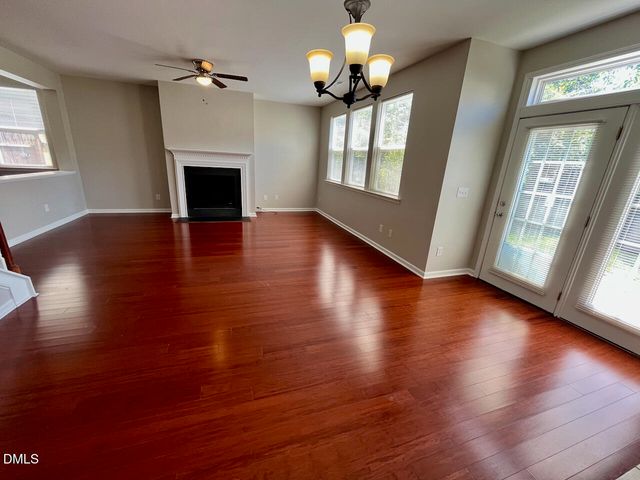 2932 Glade Aster Court, Raleigh, NC 27604