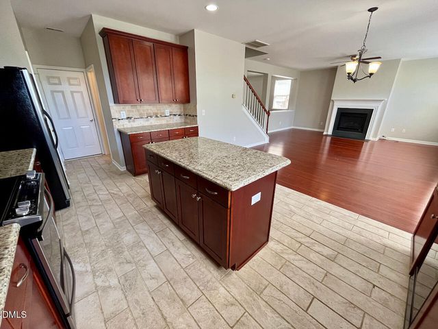 2932 Glade Aster Court, Raleigh, NC 27604