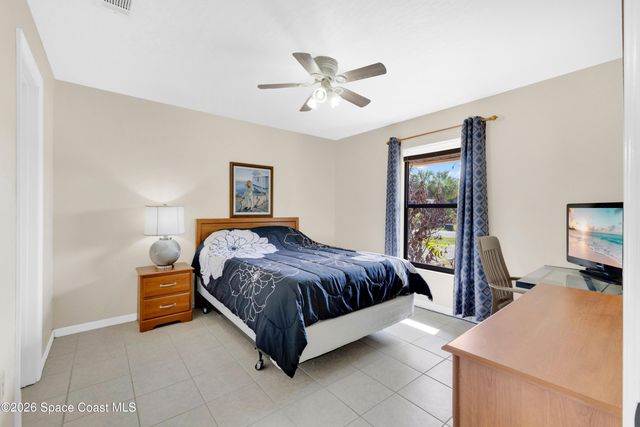 587 Tasco Avenue SW, Palm Bay, FL 32908