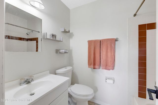 587 Tasco Avenue SW, Palm Bay, FL 32908