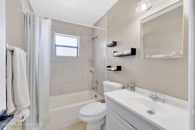 587 Tasco Avenue SW, Palm Bay, FL 32908