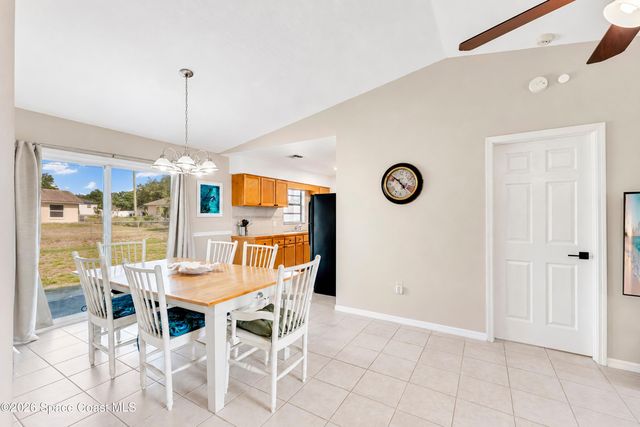 587 Tasco Avenue SW, Palm Bay, FL 32908