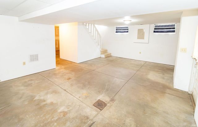 1630 Harmony Way Road, Evansville, IN 47720