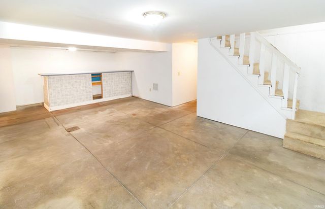 1630 Harmony Way Road, Evansville, IN 47720