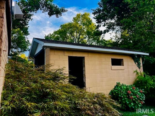 1630 Harmony Way Road, Evansville, IN 47720