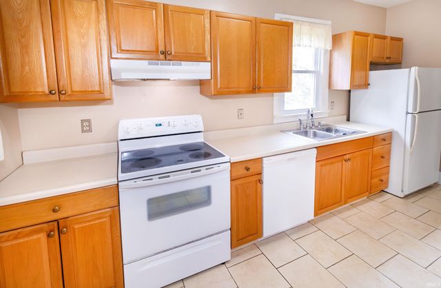 1630 Harmony Way Road, Evansville, IN 47720