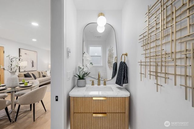 3215 22nd Avenue S, Seattle, WA 98144