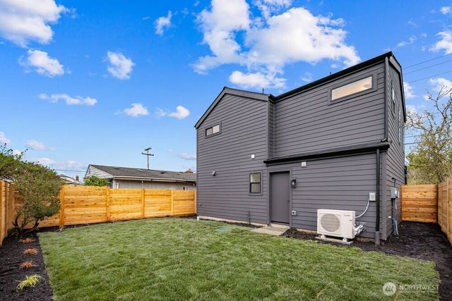 3215 22nd Avenue S, Seattle, WA 98144