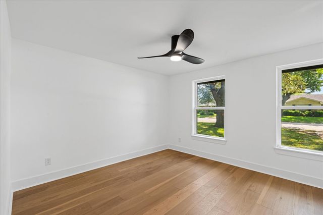 10730 Wickersham Lane, Houston, TX 77042