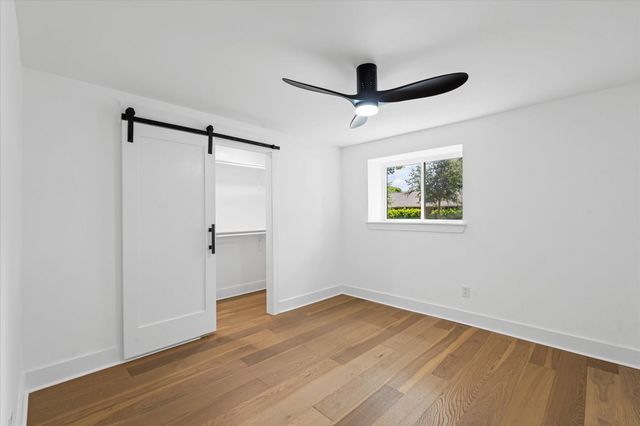 10730 Wickersham Lane, Houston, TX 77042