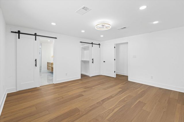 10730 Wickersham Lane, Houston, TX 77042