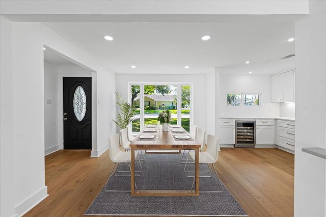 10730 Wickersham Lane, Houston, TX 77042