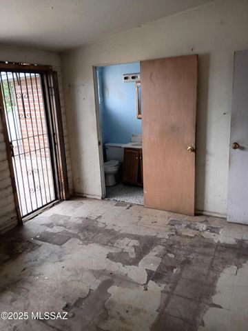 682 W Western Place, Nogales, AZ 85621