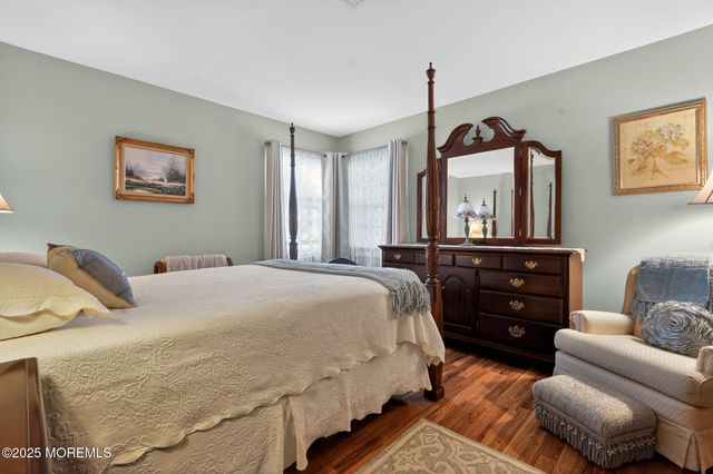 14 Doral Drive, Toms River, NJ 08757