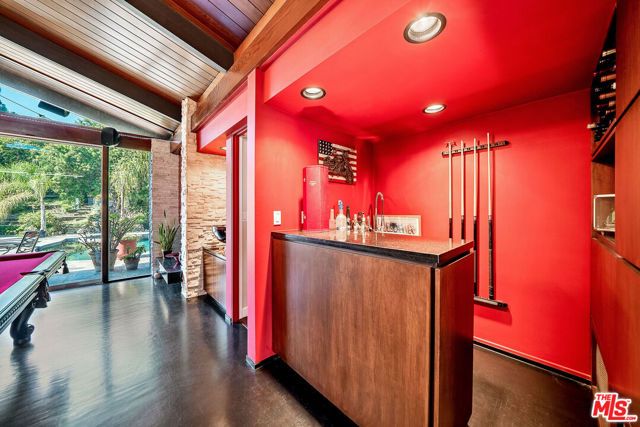 11508 Thurston Circle, Los Angeles, CA 90049