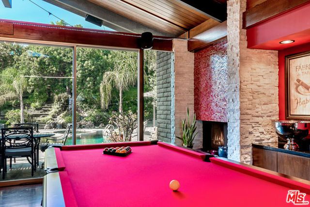 11508 Thurston Circle, Los Angeles, CA 90049