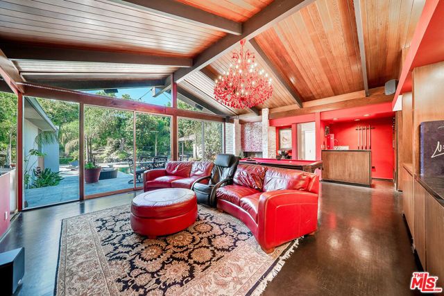 11508 Thurston Circle, Los Angeles, CA 90049