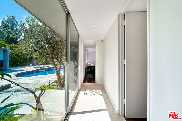 11508 Thurston Circle, Los Angeles, CA 90049