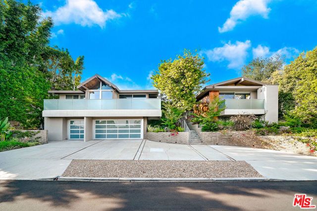 11508 Thurston Circle, Los Angeles, CA 90049