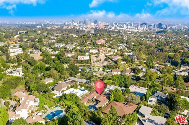 11508 Thurston Circle, Los Angeles, CA 90049