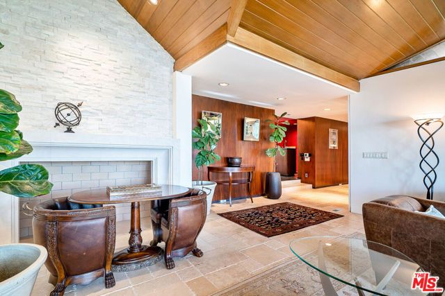 11508 Thurston Circle, Los Angeles, CA 90049