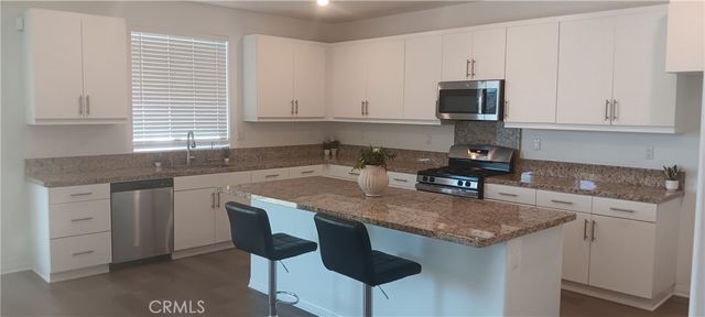 5085 Hoss, Hemet, CA 92545