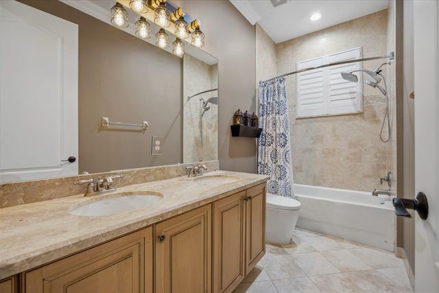 1874 Wood Glen Circle, West Palm Beach, FL 33411