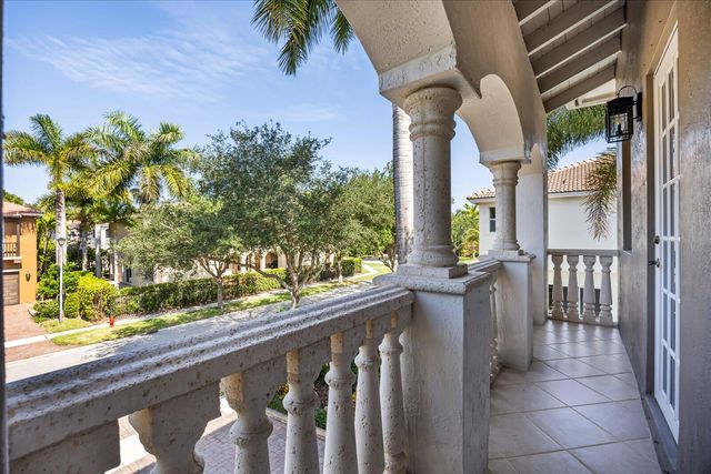 1874 Wood Glen Circle, West Palm Beach, FL 33411