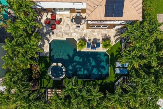 1874 Wood Glen Circle, West Palm Beach, FL 33411
