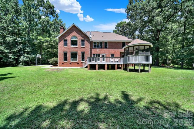 1583 Calder Lane, Clover, SC 29710