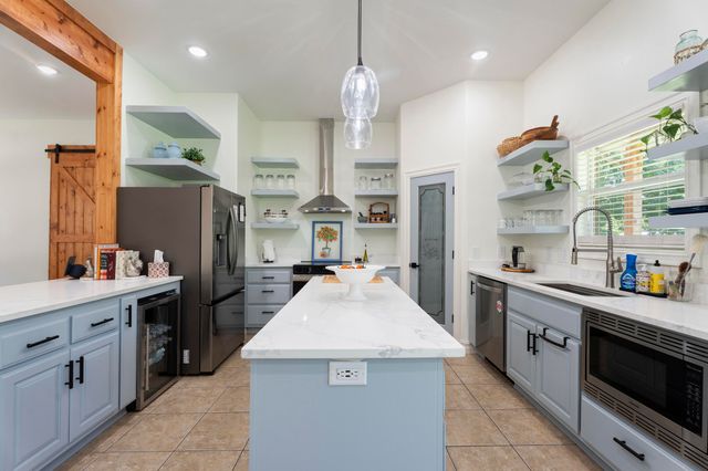 1308 Park Place, Grove, OK 74344