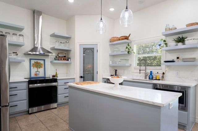 1308 Park Place, Grove, OK 74344