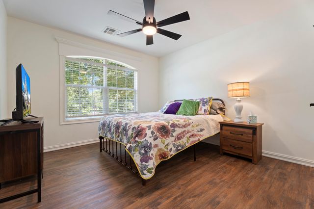 1308 Park Place, Grove, OK 74344