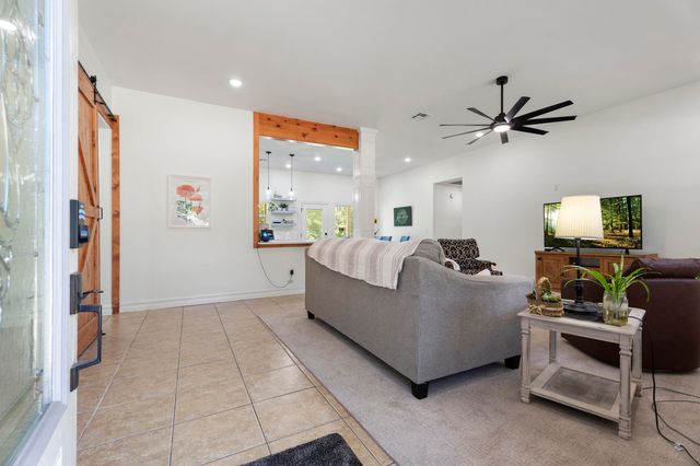 1308 Park Place, Grove, OK 74344