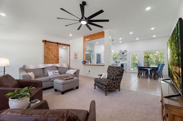 1308 Park Place, Grove, OK 74344