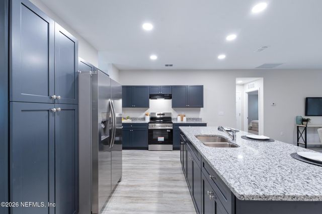 7581 DOVE Road, Jacksonville, FL 32219