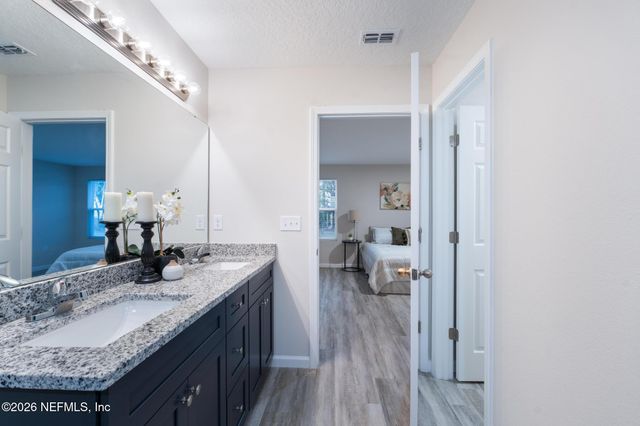 7581 DOVE Road, Jacksonville, FL 32219