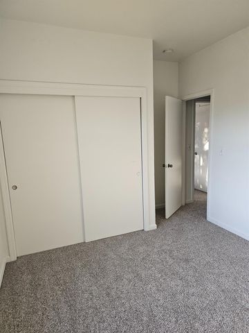 863 El Monte Ct, Los Banos, CA 93635