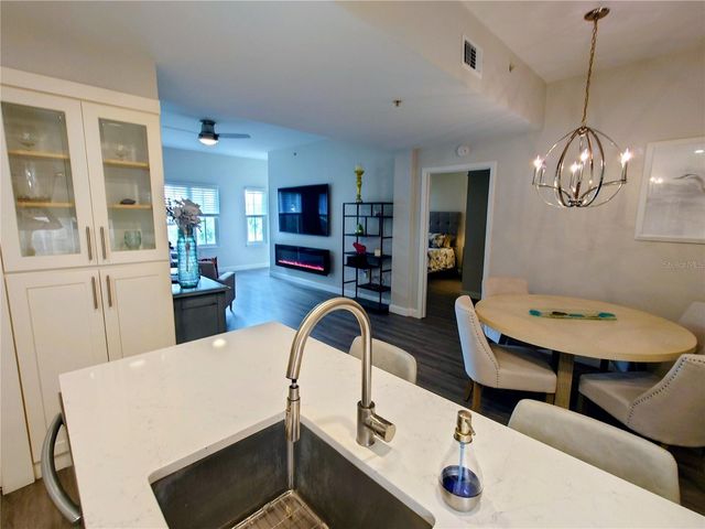 200 4TH AVENUE S 130, St Petersburg, FL 33701