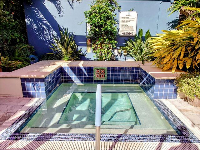 200 4TH AVENUE S 130, St Petersburg, FL 33701