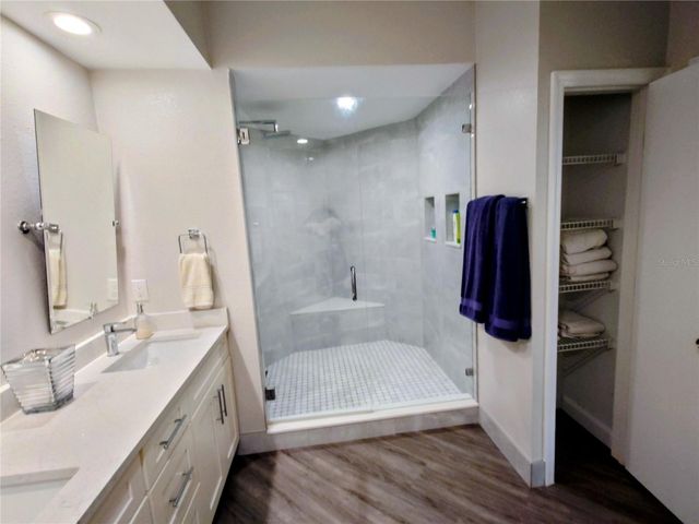 200 4TH AVENUE S 130, St Petersburg, FL 33701