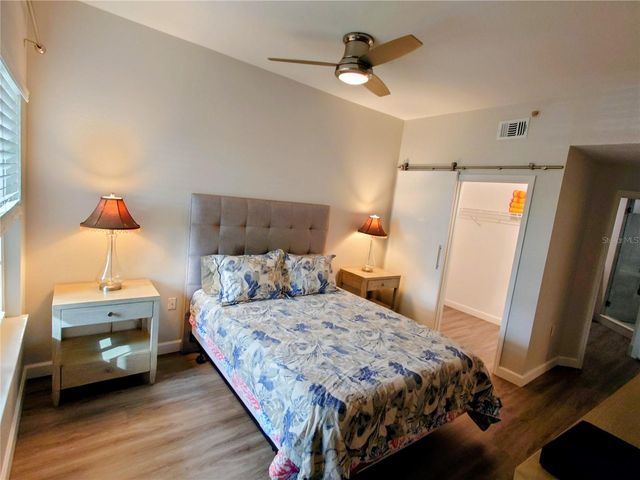 200 4TH AVENUE S 130, St Petersburg, FL 33701