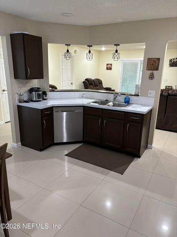 5884 COPPER CREEK Drive, Jacksonville, FL 32218