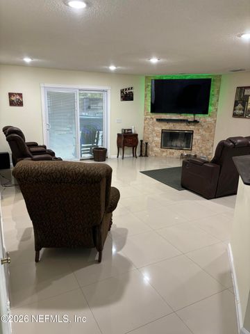 5884 COPPER CREEK Drive, Jacksonville, FL 32218