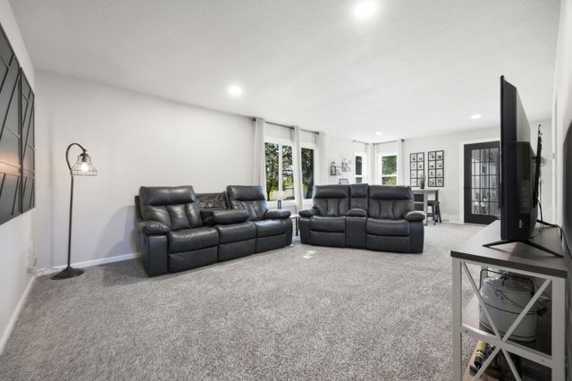 2504 18th Street S, Moorhead, MN 56560
