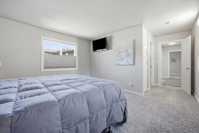 2504 18th Street S, Moorhead, MN 56560