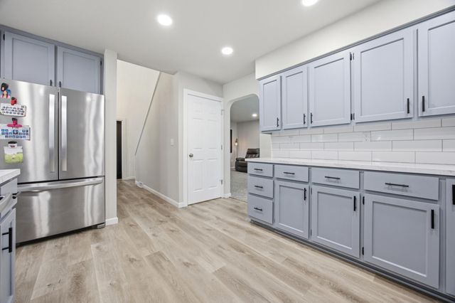 2504 18th Street S, Moorhead, MN 56560