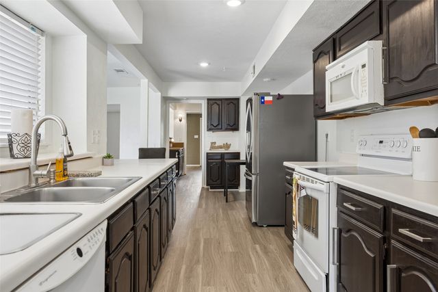 3004 Yorkshire Court, Flower Mound, TX 75028