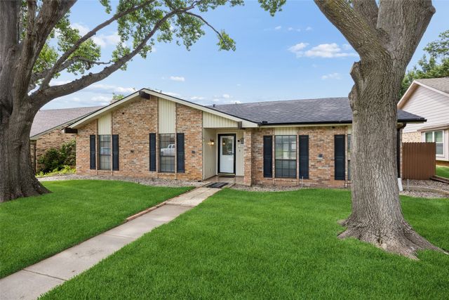 3004 Yorkshire Court, Flower Mound, TX 75028